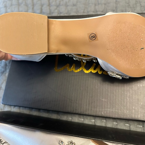 Lulu’s Wedding Shoes 👠 NEW - Picture 3 of 3